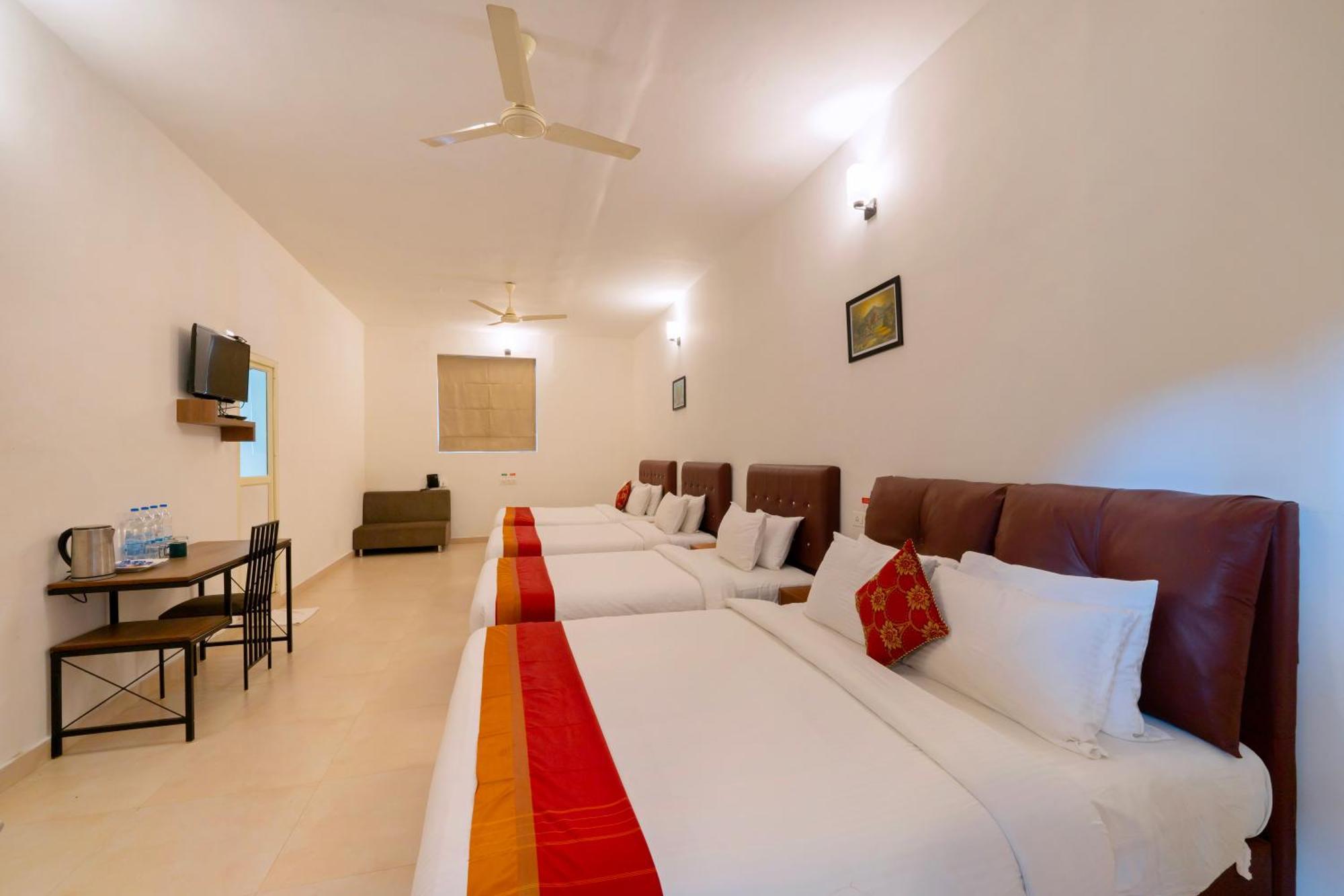 The Sanihara Hotel & Resort Vythiri Exteriör bild