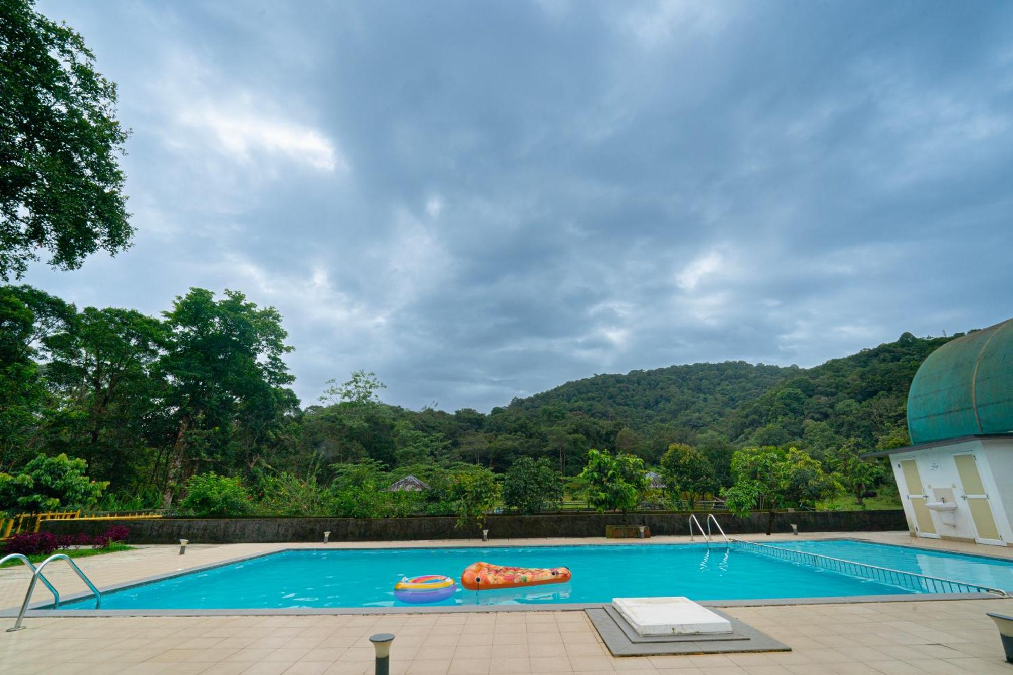 The Sanihara Hotel & Resort Vythiri Exteriör bild