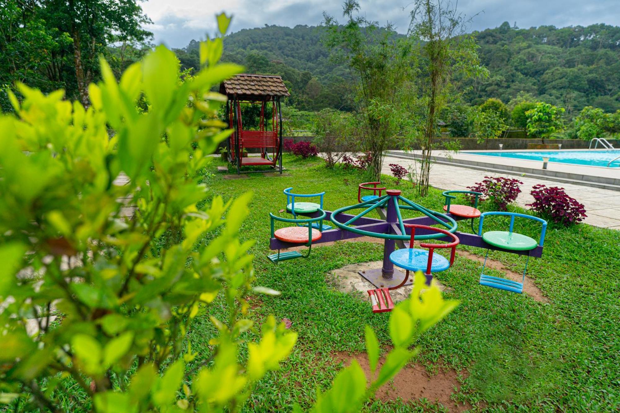 The Sanihara Hotel & Resort Vythiri Exteriör bild